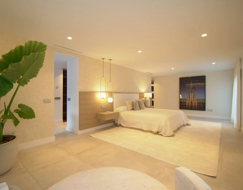 Villa for sale in Nueva Andalucia, Marbella