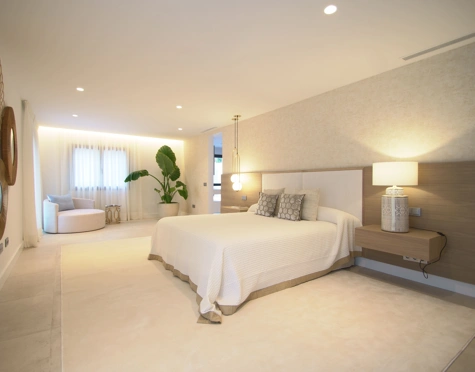 Villa for sale in Nueva Andalucia, Marbella