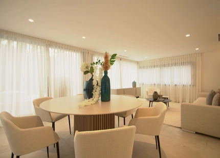 ESPECTACULAR VILLA RECIENTEMENTE RENOVADA EN LAGOMAR, NUEVA ANDALUCÍA