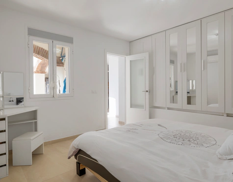 Villa for sale in Valle Romano, Estepona West