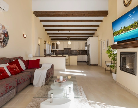 Villa for sale in Valle Romano, Estepona West