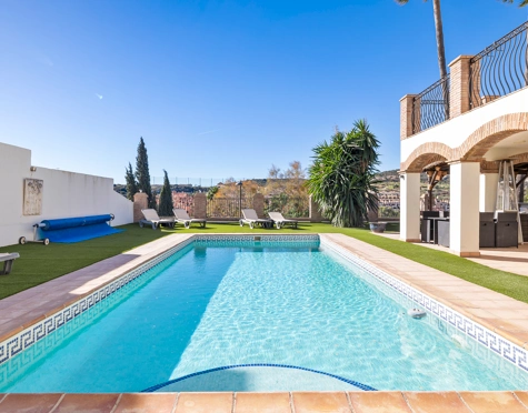 Villa for sale in Valle Romano, Estepona West