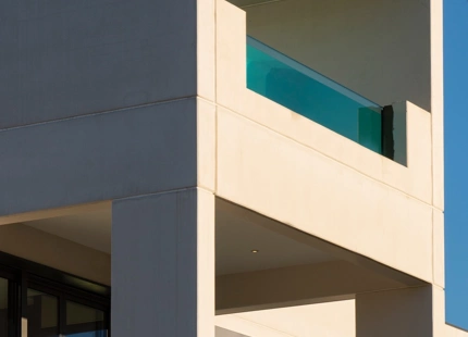 LUJOSA VILLA CONTEMPORÁNEA CON VISTAS AL MEDITERRÁNEO
