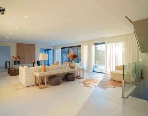 Villa for sale in Benalmadena