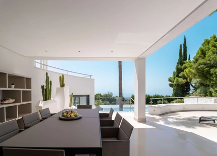 EXCEPTIONAL CONTEMPORARY PROPERTY FOR SALE IN LA ZAGALETA