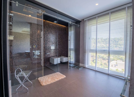 EXCEPTIONAL CONTEMPORARY PROPERTY FOR SALE IN LA ZAGALETA