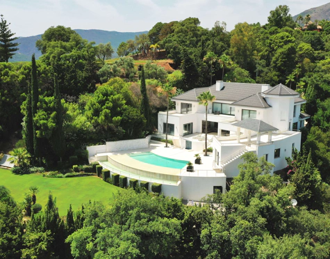 EXCEPCIONAL PROPIEDAD CONTEMPORÁNEA EN VENTA EN LA ZAGALETA