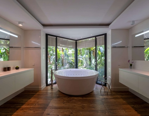 Villa for sale in La Zagaleta, Benahavis
