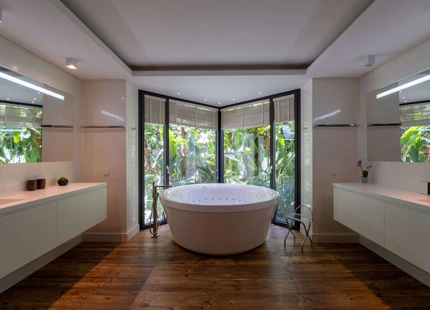 EXCEPTIONAL CONTEMPORARY PROPERTY FOR SALE IN LA ZAGALETA