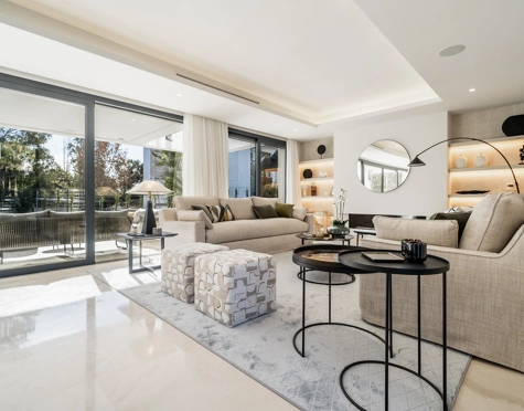 Villa for sale in El Campanario, Estepona East