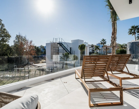 Villa for sale in El Campanario, Estepona East