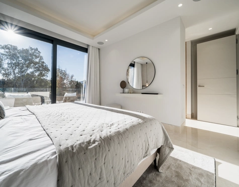 Villa for sale in El Campanario, Estepona East