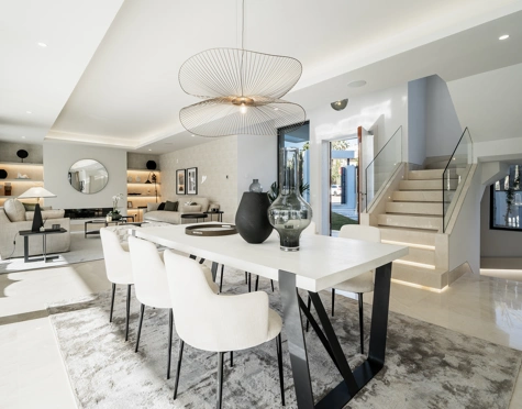 Villa for sale in El Campanario, Estepona East