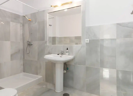CHARMING ANDALUSIAN-STYLE VILLA FOR SALE IN MARBELLA EAST