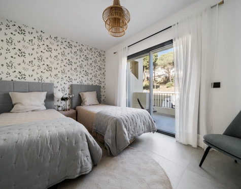 Town House for sale in Los Pinos de Aloha, Nueva Andalucia