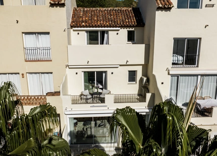 CHARMING TOWNHOUSE IN LOS PINOS DE ALOHA 