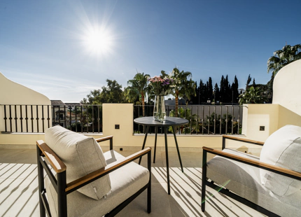 CHARMING TOWNHOUSE IN LOS PINOS DE ALOHA 