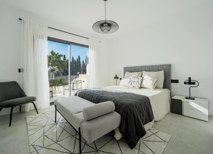 CHARMING TOWNHOUSE IN LOS PINOS DE ALOHA 