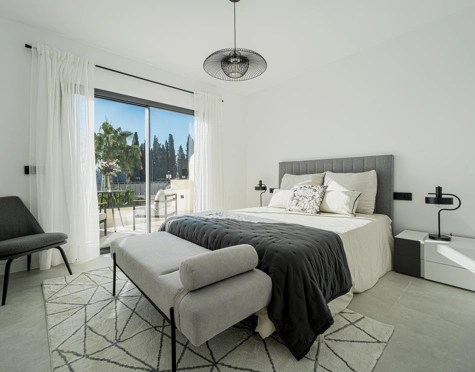 Town House for sale in Los Pinos de Aloha, Nueva Andalucia
