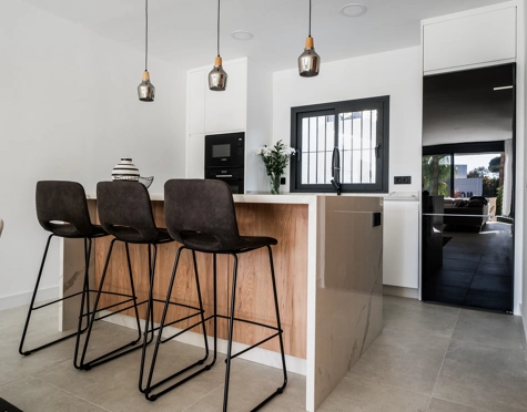 Town House for sale in Los Pinos de Aloha, Nueva Andalucia