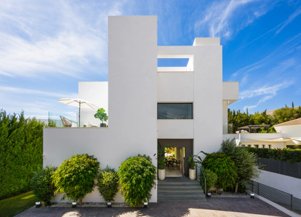 EXCEPCIONAL VILLA EN VENTA EN EL CORAZÓN DE MARBELLA