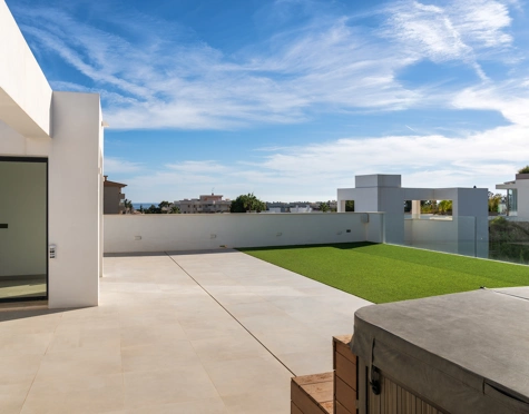 Villa for sale in Marbella - Puerto Banus
