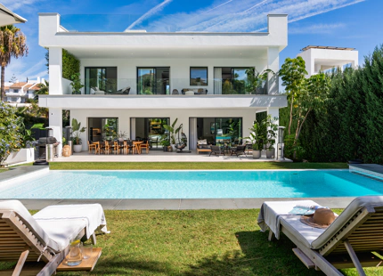 EXCEPCIONAL VILLA EN VENTA EN EL CORAZÓN DE MARBELLA