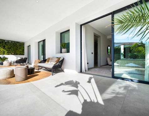 Villa for sale in Marbella - Puerto Banus