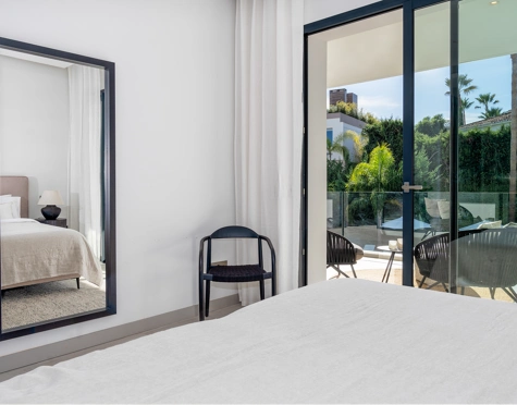 Villa for sale in Marbella - Puerto Banus