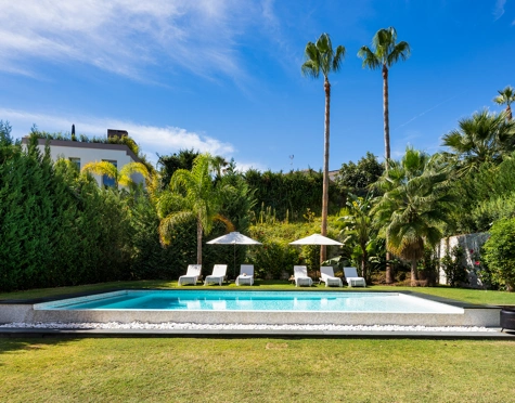 Villa for sale in Marbella - Puerto Banus