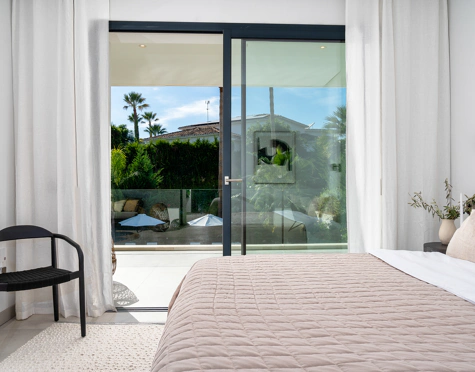 Villa for sale in Marbella - Puerto Banus