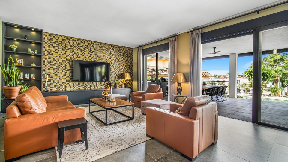 Villa en venta en Rio Real, Marbella Este