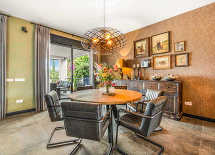 VILLA ACOGEDORA EN VENTA EN RÍO REAL, MARBELLA