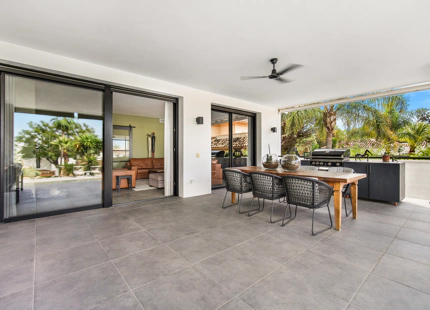 VILLA ACOGEDORA EN VENTA EN RÍO REAL, MARBELLA