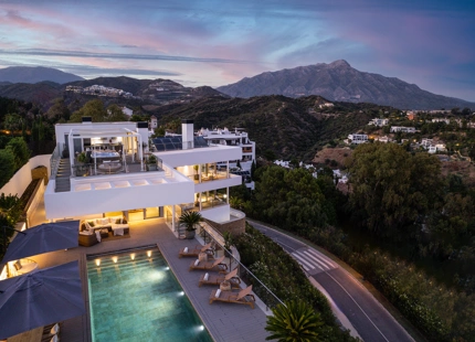 PACÍFICA VILLA CONTEMPORÁNEA EN VENTA EN EL HERROJO, BENAHAVÍS