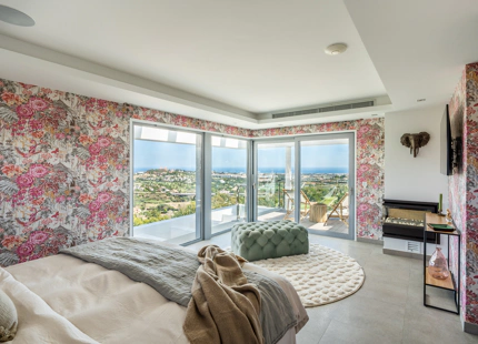 PACÍFICA VILLA CONTEMPORÁNEA EN VENTA EN EL HERROJO, BENAHAVÍS