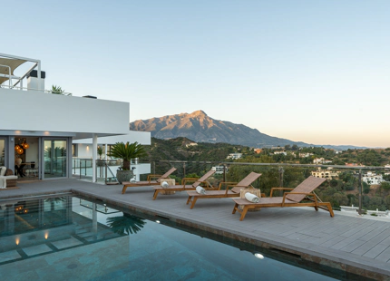 PACÍFICA VILLA CONTEMPORÁNEA EN VENTA EN EL HERROJO, BENAHAVÍS