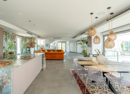 PACÍFICA VILLA CONTEMPORÁNEA EN VENTA EN EL HERROJO, BENAHAVÍS