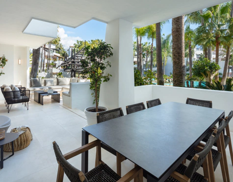 Ground Floor Apartment for sale in Puente Romano, Marbella Golden Mile
