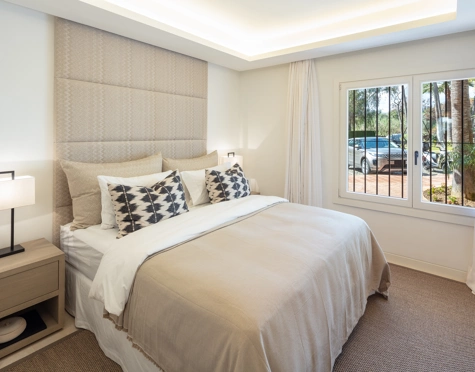 Ground Floor Apartment for sale in Puente Romano, Marbella Golden Mile