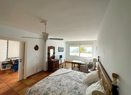UNIQUE SECOND-LINE BEACH VILLA TO REFORM FOR SALE IN MARBESA