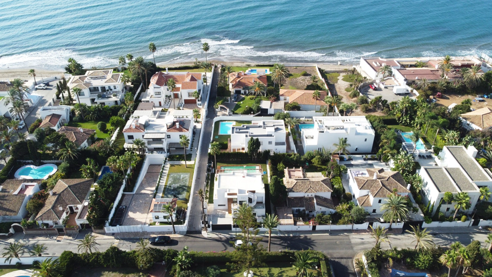 Villa for sale in Marbesa, Marbella East