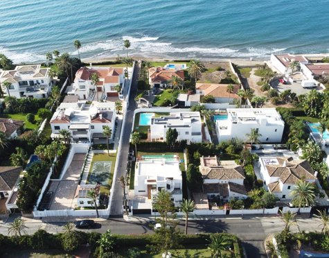 Villa for sale in Marbesa, Marbella Este
