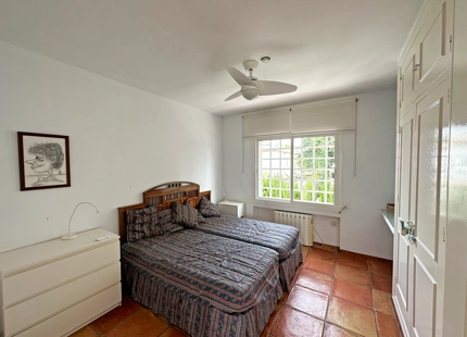 UNIQUE SECOND-LINE BEACH VILLA TO REFORM FOR SALE IN MARBESA
