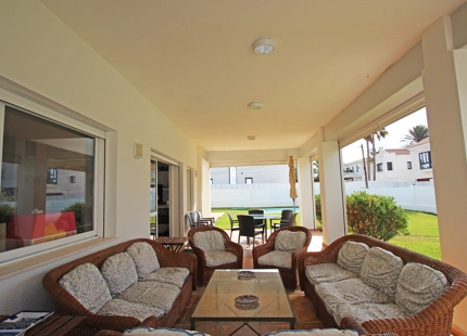 UNIQUE SECOND-LINE BEACH VILLA TO REFORM FOR SALE IN MARBESA