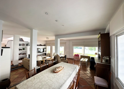 UNIQUE SECOND-LINE BEACH VILLA TO REFORM FOR SALE IN MARBESA