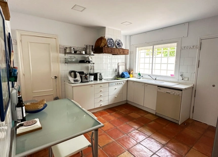 UNIQUE SECOND-LINE BEACH VILLA TO REFORM FOR SALE IN MARBESA