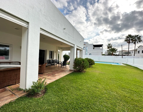 Villa for sale in Marbesa, Marbella Este