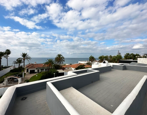 Villa for sale in Marbesa, Marbella Este