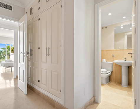 Apartamento en venta en Nueva Atalaya, Estepona East